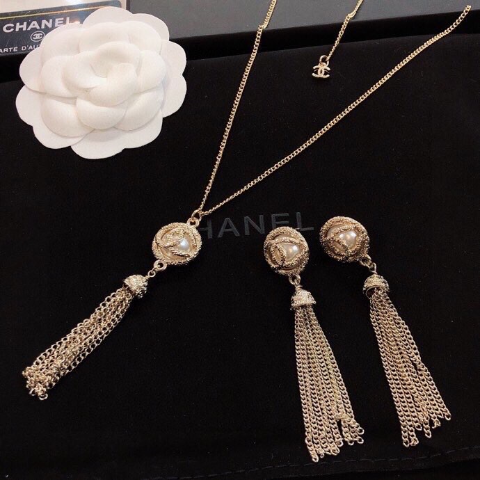 Chanel Necklaces